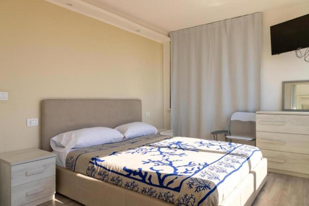Gemelli Guest House Olbia Esterno foto
