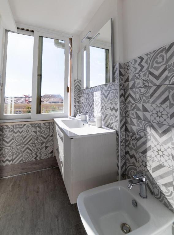 Gemelli Guest House Olbia Esterno foto