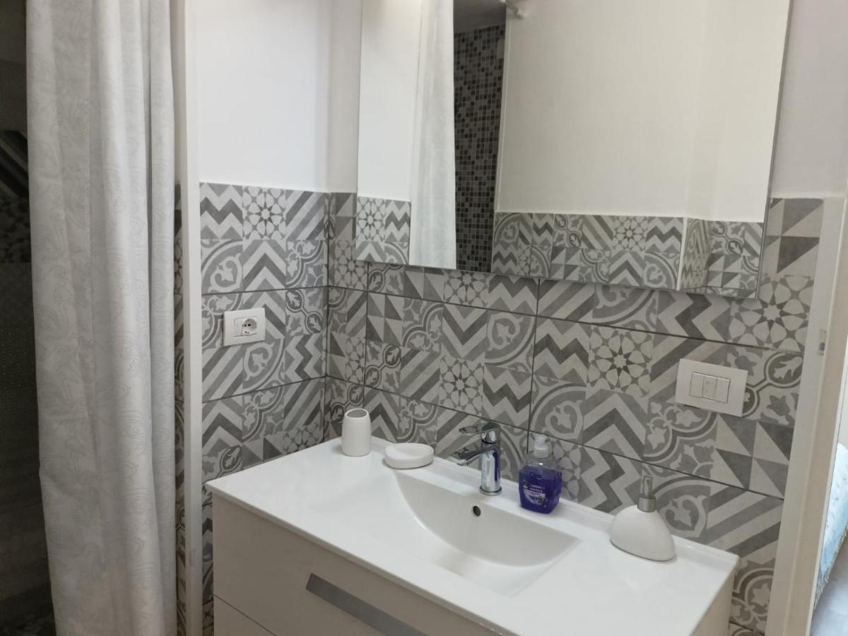 Gemelli Guest House Olbia Esterno foto